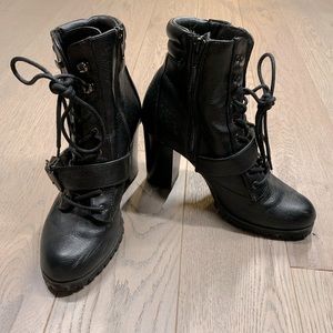 Simply Vera black heeled lace up boots